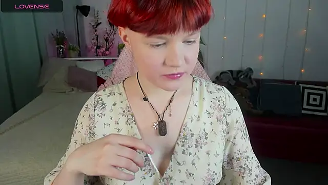 DreamyLuna online show from 4, 2, 2025