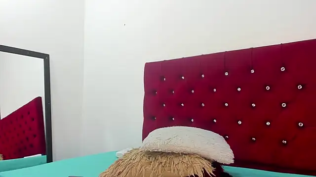 Snapshot of Melody_Megann chatting on 3, 2, 2026 Melody Megann online show from 3, 2, 2026