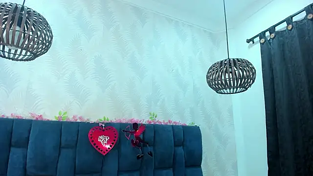 Snapshot of Melody_Megann chatting on 15, 2, 2026 Melody Megann online show from 15, 2, 2026