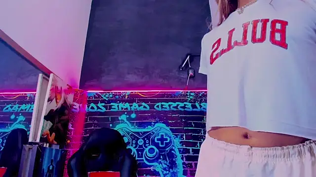 Isabella stanford2 online show from 21, 2, 2026