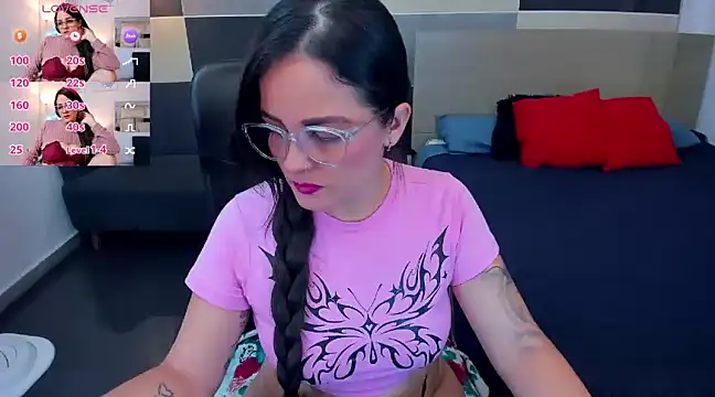 Snapshot of Zara_Jackson chatting on 28, 12, 2024 Zara Jackson online show from 28, 12, 2024