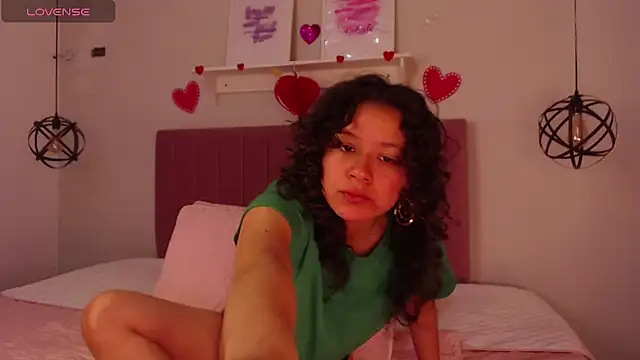 Snapshot of julz_03 chatting on 8, 3, 2025 julz 03 online show from 8, 3, 2025