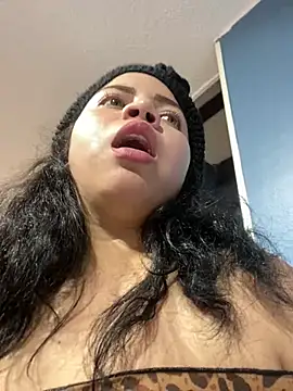 Snapshot of Elaa_euphoria chatting on 21, 12, 2024 Elaa euphoria online show from 21, 12, 2024