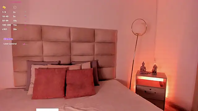 SaraMonroe1 online show from 21, 9, 2025