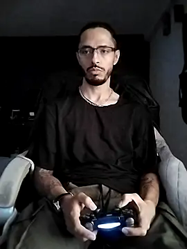 Snapshot of Donstark6669 chatting on 24, 3, 2026 Donstark6669 online show from 24, 3, 2026