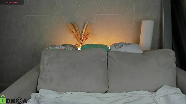 Michelle Blond online show from 21, 3, 2026