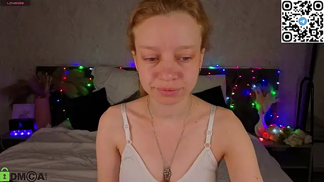 Snapshot of Michelle_Blond chatting on 5, 5, 2026 Michelle Blond online show from 5, 5, 2026