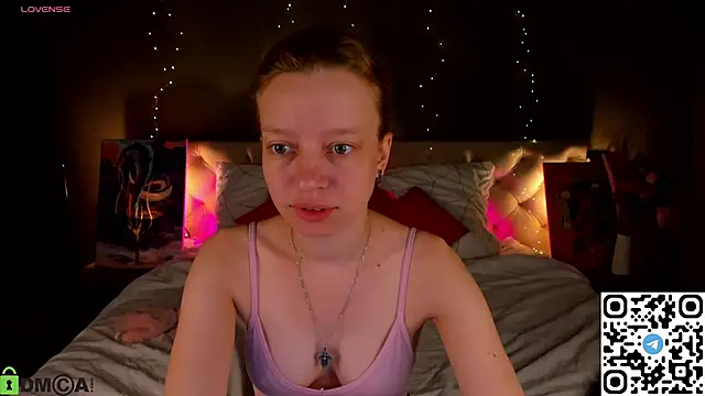 Snapshot of Michelle_Blond chatting on 17, 5, 2026 Michelle Blond online show from 17, 5, 2026