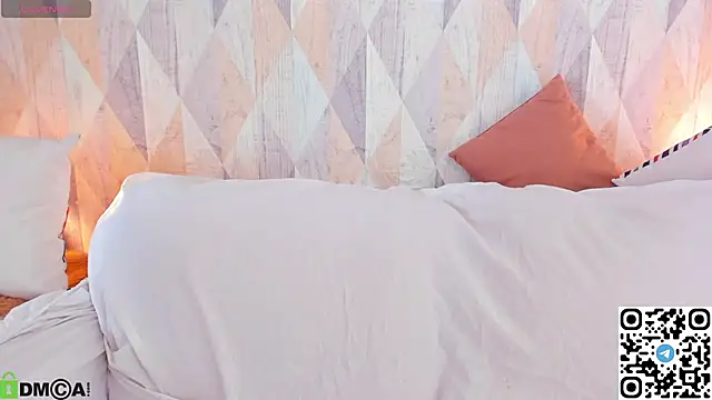 Snapshot of Michelle_Blond chatting on 25, 5, 2026 Michelle Blond online show from 25, 5, 2026