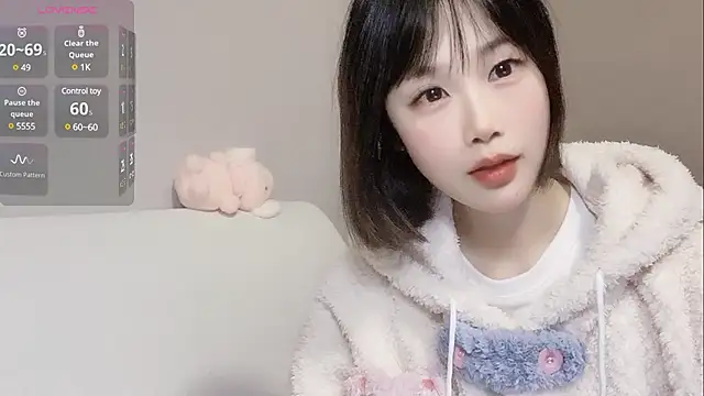 Snapshot of LaoSHI-999 chatting on 19, 2, 2025 LaoSHI-999 online show from 19, 2, 2025