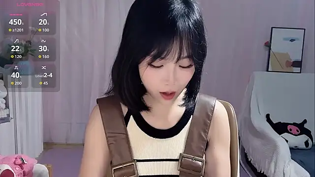 Snapshot of LaoSHI-999 chatting on 15, 9, 2025 LaoSHI-999 online show from 15, 9, 2025