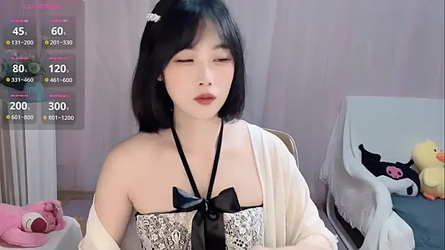 Snapshot of LaoSHI-999 chatting on 26, 10, 2025 LaoSHI-999 online show from 26, 10, 2025