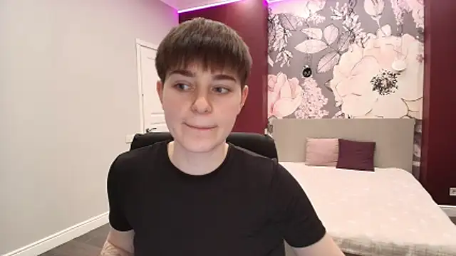 Snapshot of EmiliaYours chatting on 16, 3, 2026 EmiliaYours online show from 16, 3, 2026