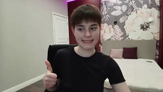 Snapshot of EmiliaYours chatting on 17, 3, 2026 EmiliaYours online show from 17, 3, 2026