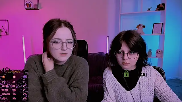 luna berryy online show from 3, 12, 2025