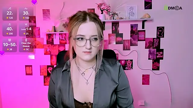 luna berryy online show from 6, 5, 2026