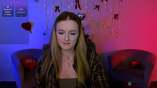luna berryy online show from 12, 5, 2026