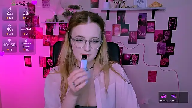 luna berryy online show from 19, 5, 2026