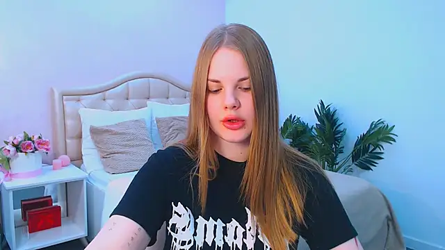 holy kitty online show from 28, 10, 2025