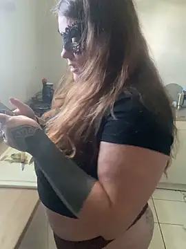 Snapshot of XtentationMG chatting on 13, 4, 2026 XtentationMG online show from 13, 4, 2026