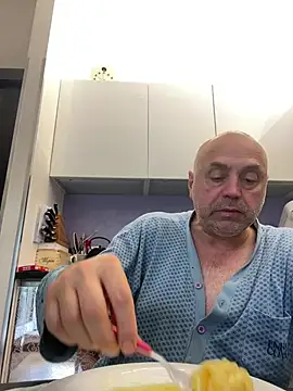 Snapshot of pantomax chatting on 4, 6, 2026 pantomax online show from 4, 6, 2026