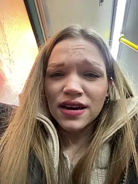 Snapshot of KitteCat chatting on 14, 12, 2024 KitteCat online show from 14, 12, 2024