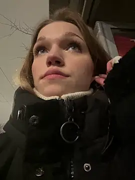 Snapshot of KitteCat chatting on 14, 12, 2024 KitteCat online show from 14, 12, 2024