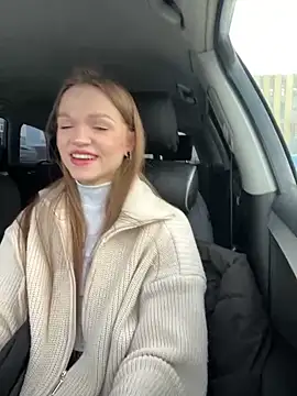 Snapshot of KitteCat chatting on 17, 12, 2024 KitteCat online show from 17, 12, 2024