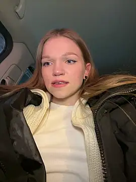 Snapshot of KitteCat chatting on 18, 12, 2024 KitteCat online show from 18, 12, 2024