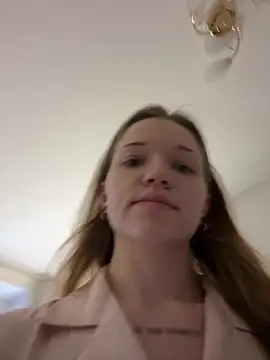 Snapshot of KitteCat chatting on 22, 12, 2024 KitteCat online show from 22, 12, 2024