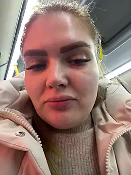 Snapshot of KitteCat chatting on 2, 1, 2025 KitteCat online show from 2, 1, 2025