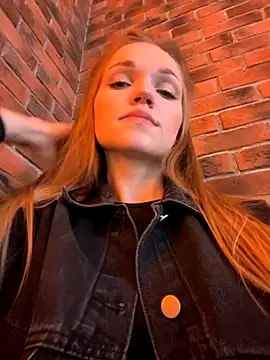 Snapshot of KitteCat chatting on 12, 9, 2025 KitteCat online show from 12, 9, 2025