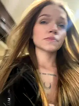 Snapshot of KitteCat chatting on 10, 10, 2025 KitteCat online show from 10, 10, 2025