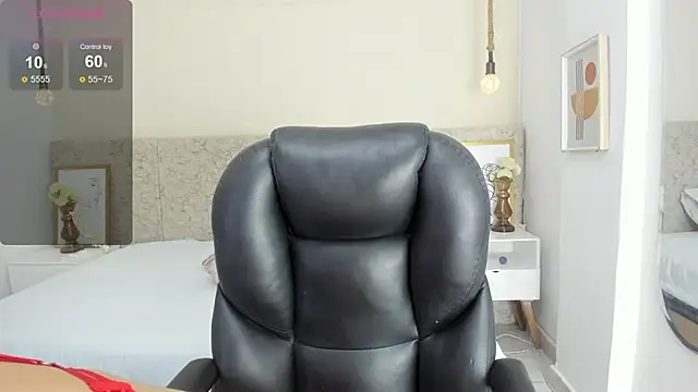 giiiia  online show from 13, 1, 2025