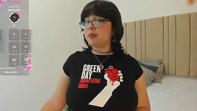 giiiia  online show from 11, 9, 2025