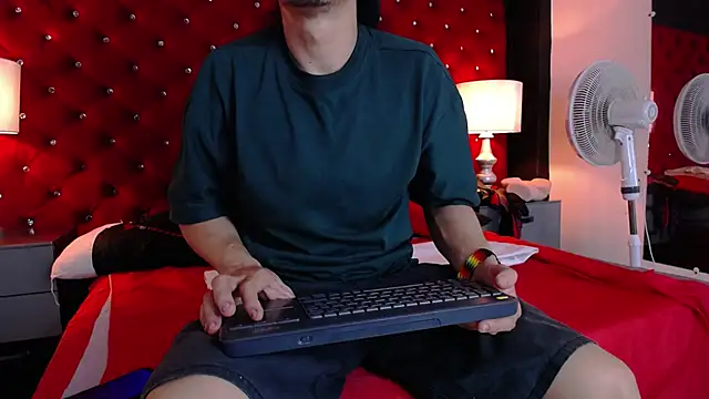 Sr Magnus  online show from 6, 3, 2026