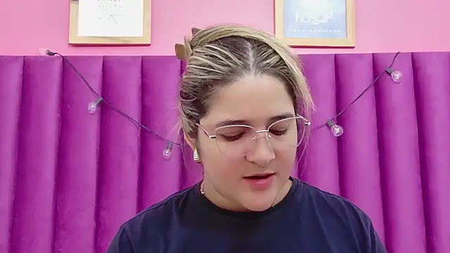 Snapshot of collegepawglovedaddy chatting on 29, 11, 2025 collegepawglovedaddy online show from 29, 11, 2025