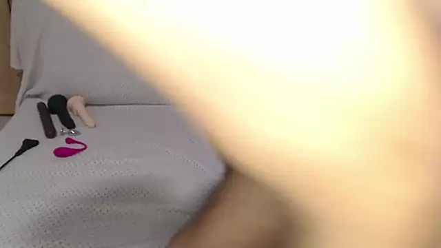 Snapshot of culbutemoi4 chatting on 2, 11, 2025 culbutemoi4 online show from 2, 11, 2025