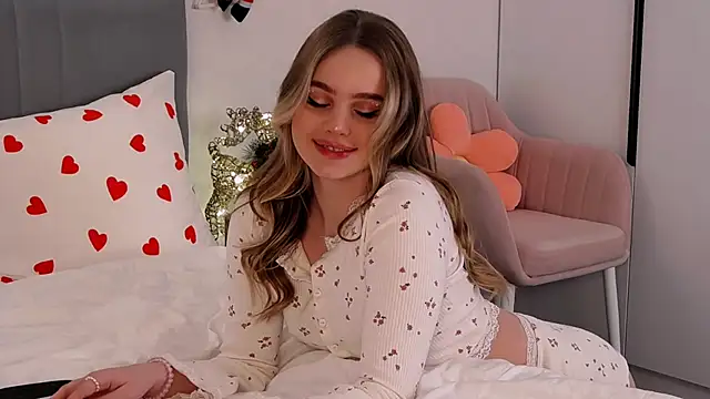SIlviaBeyt online show from 7, 1, 2025