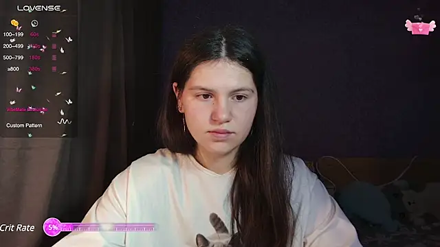 Snapshot of bellaelya chatting on 1, 2, 2025 bellaelya online show from 1, 2, 2025