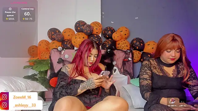 Snapshot of Zoe1_2 chatting on 25, 10, 2025 Zoe1 2 online show from 25, 10, 2025