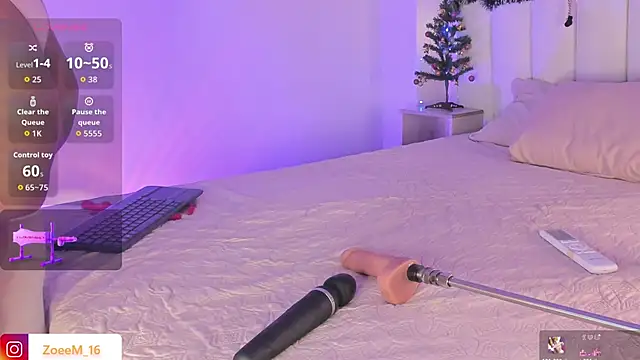 Snapshot of Zoe1_2 chatting on 5, 12, 2025 Zoe1 2 online show from 5, 12, 2025