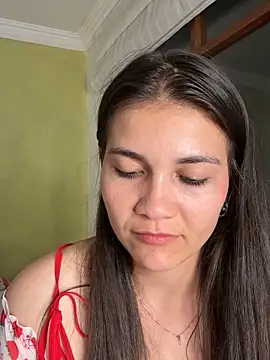 aurora divine online show from 21, 9, 2025