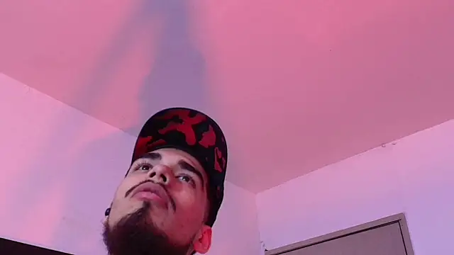 Snapshot of hummerevv chatting on 16, 10, 2025 hummerevv online show from 16, 10, 2025