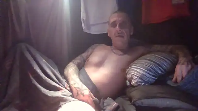 Snapshot of CandiedPompano chatting on 5, 10, 2025 CandiedPompano online show from 5, 10, 2025