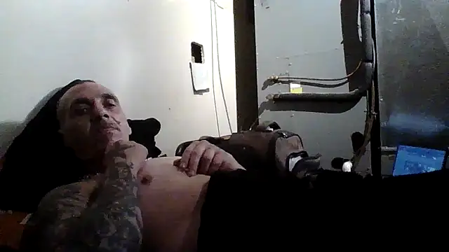 Snapshot of CandiedPompano chatting on 20, 10, 2025 CandiedPompano online show from 20, 10, 2025