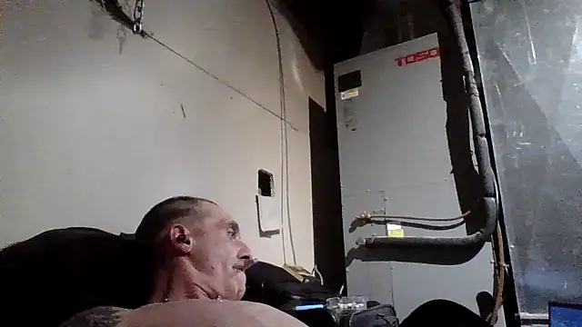 Snapshot of CandiedPompano chatting on 21, 10, 2025 CandiedPompano online show from 21, 10, 2025