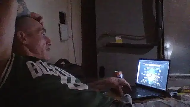 Snapshot of CandiedPompano chatting on 27, 10, 2025 CandiedPompano online show from 27, 10, 2025