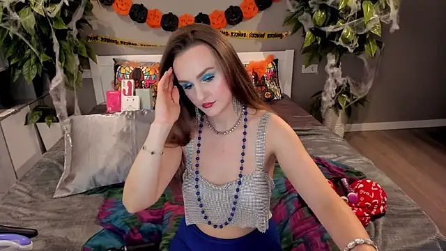 Snapshot of VeronikaVel chatting on 21, 10, 2025 VeronikaVel online show from 21, 10, 2025