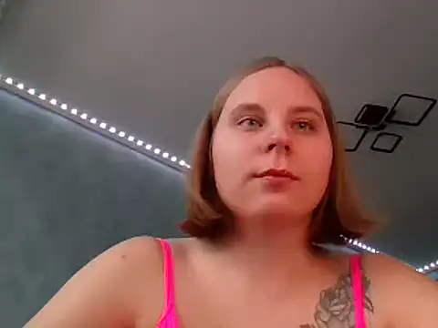 Snapshot of Thalia__Star chatting on 4, 1, 2025 Thalia  Star online show from 4, 1, 2025